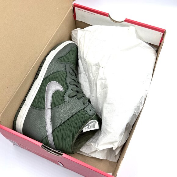 Wmns Nike Dunk Sky High Wedge 'Carbon Green Silver' - Picture 2 of 12